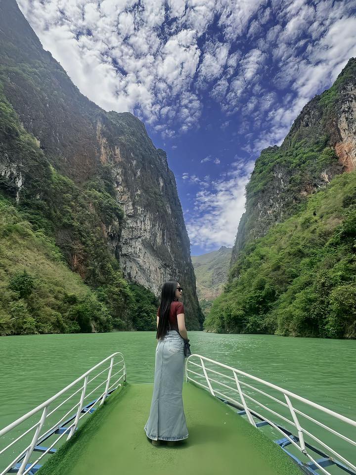 Sông nho quế mùa hè, Tour Hà Giang 3 ngày 2 đêm
