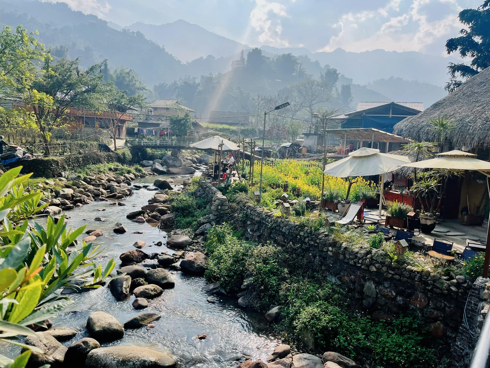 Suối Mường Hoa